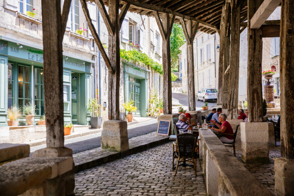 Restaurant sous les halles de Villebois